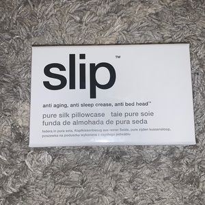 SLIP queen size pillow case in GREY
